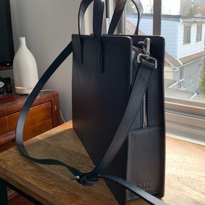 Toronto-Designed Leather Laptop Bag